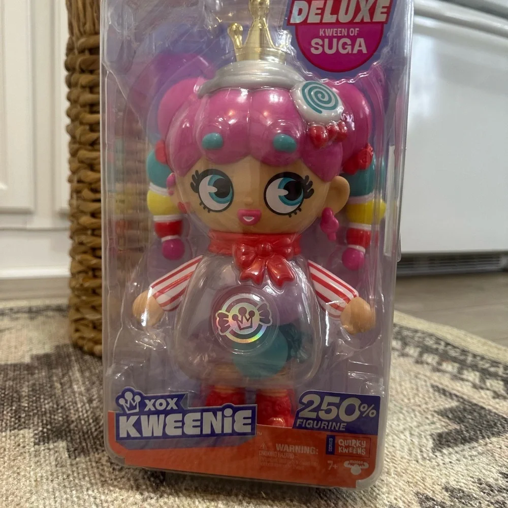 New XOX Kweenie Deluxe Kween of Suga 11